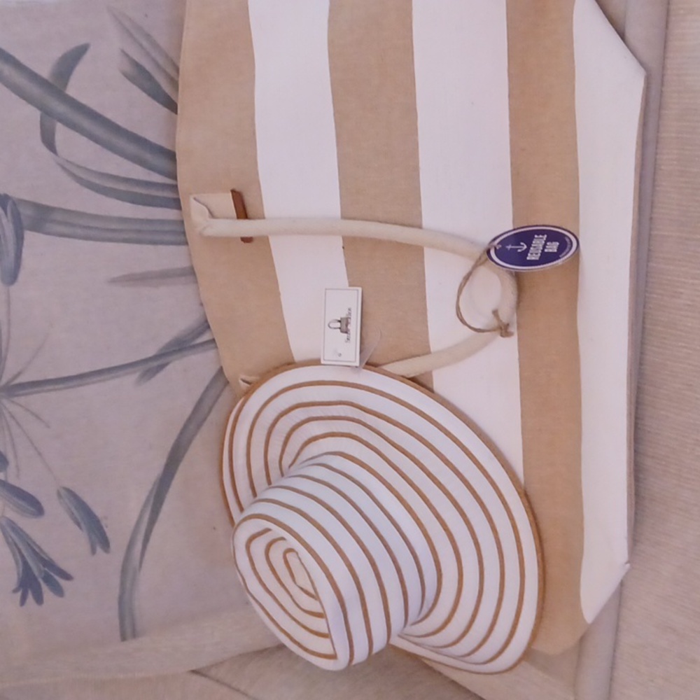 NWOT(Beach Bag/Beach Hat Bundle_Taupe/White-Cotton/Jute Material (lot of 2)